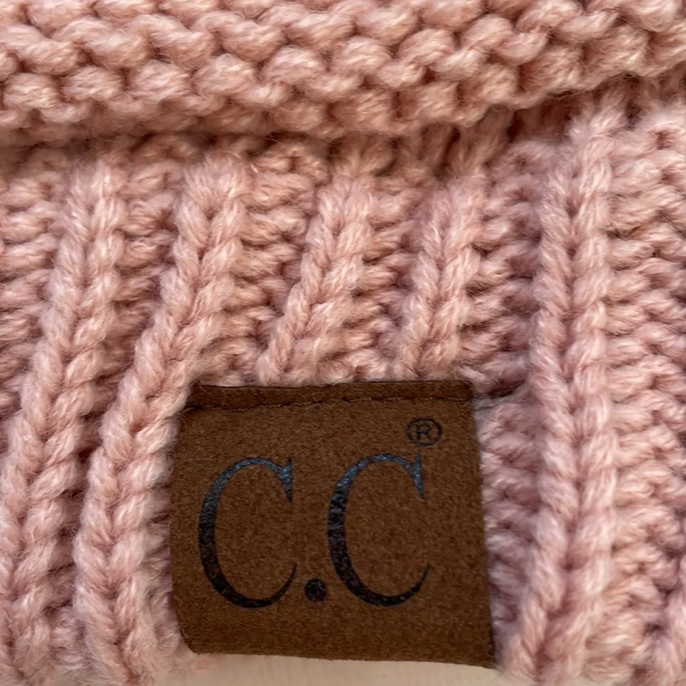 C.C Powder Rose Cable Knit Beanie NWT Slouchy Winter Hat - Picture 4 of 4